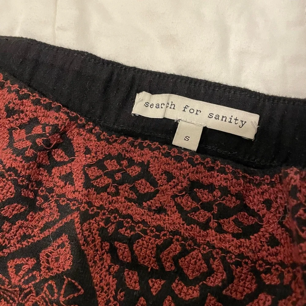 Search for Sanity mini skirt, perfect for Fall! - Picture 5 of 8